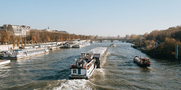 Transport by XPO – Seine in Paris