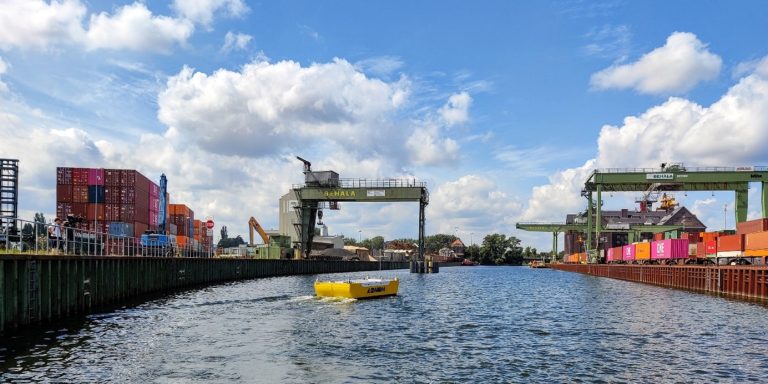 An A-Swarm boat on a test run in the harbour basin at Westhafen Berlin