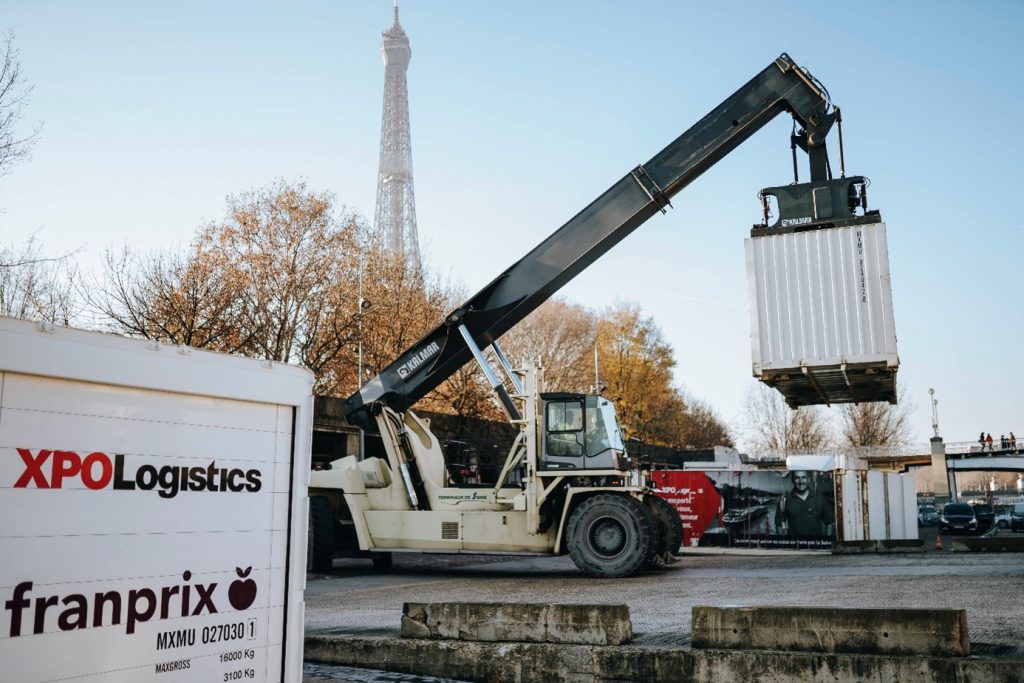 Cargo Handling of XPO Franprix at La Bourdonnais